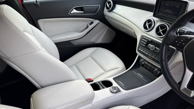 Mercedes-Benz GLA 220 CDI 4Matic Sport 5dr Auto [Premium] Diesel Hatchback